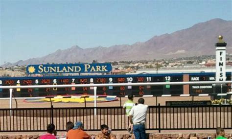 Sunland park entries - Sunland Park - Sunland Park, NM | sunland-park.com Sunland Park, located in a suburb of El Paso, was opened in 1959 and today features Thoroughbred and Quarter Horse racing. Sunland Park's biggest stake: The $800,000, Grade 3 Sunland Derby , a Derby prep run March 24.